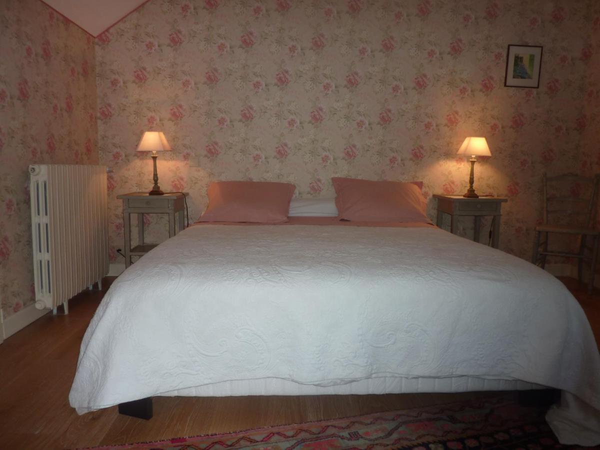 L'Oree Du Bois Bed & Breakfast Luzech ภายนอก รูปภาพ